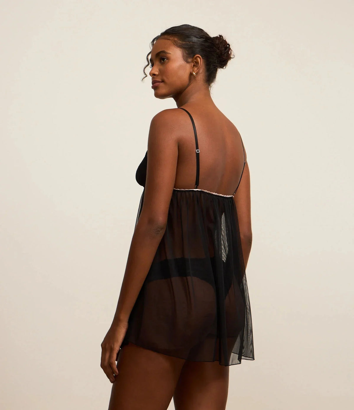 Camisola Curta Em Renda